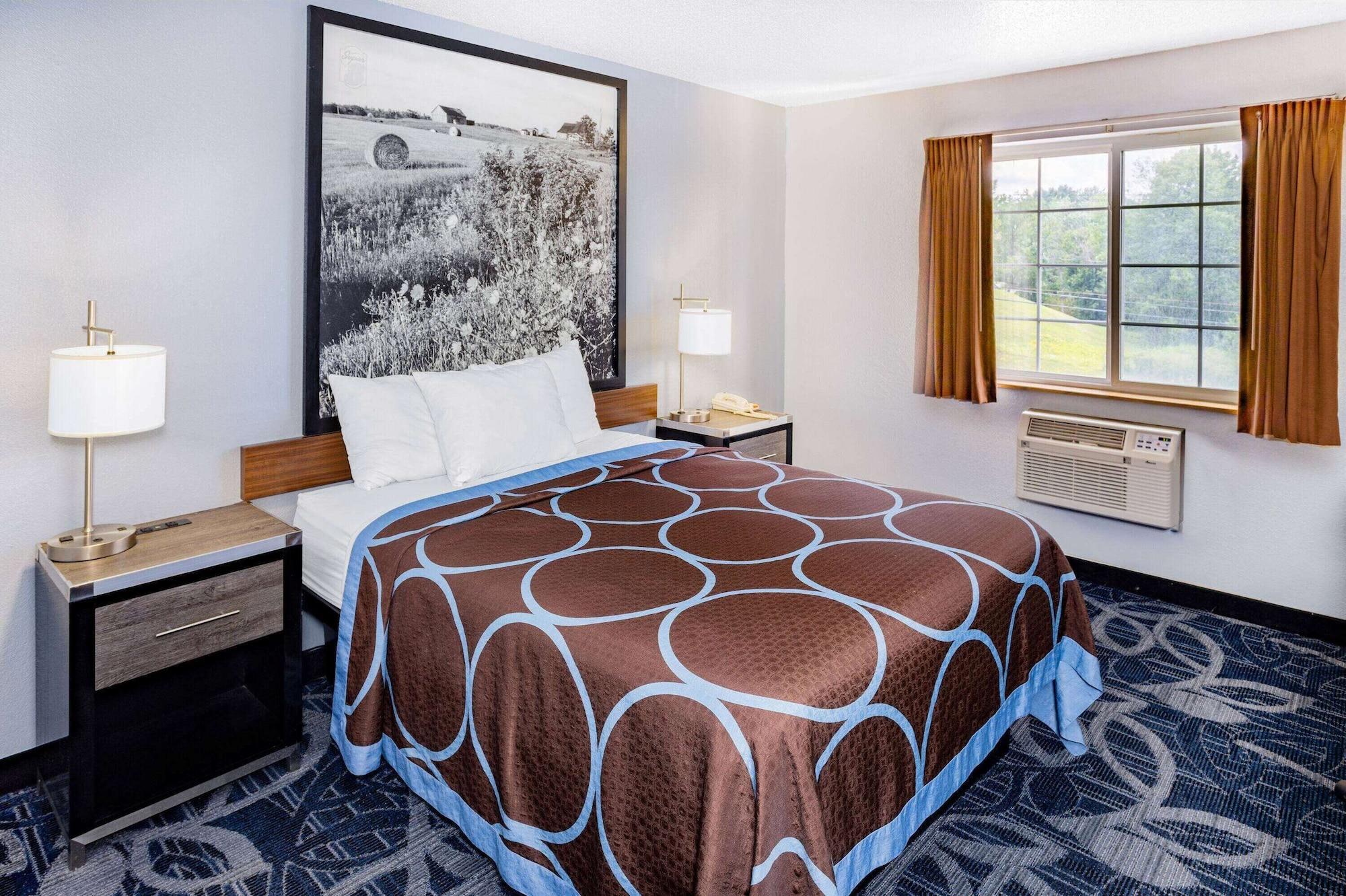 Super 8 By Wyndham Johnstown/Gloversville Bagian luar foto